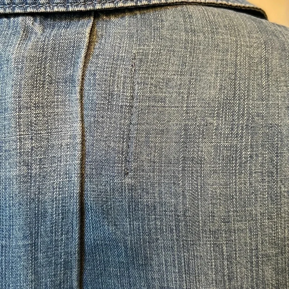 Bella Dahl lightweight button down denim top Size XS - Picture 9 of 9